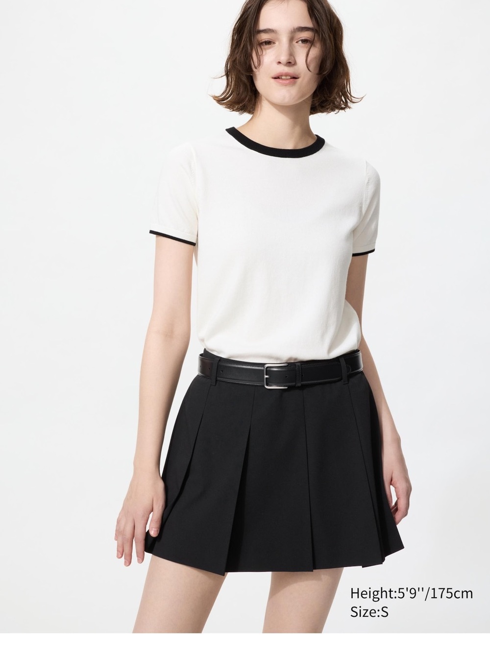 Uniqlo Black Pleated Mini Skirt